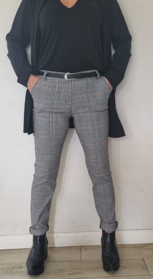 Pantalón italiano cuadros con spandex