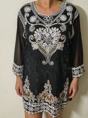 Vestido túnica microtull elastizado bordado